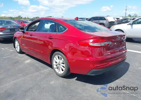 2019 Ford Fusion Hybrid Se z USA, uszkodzony, nr VIN 3FA6P0LU8KR207801